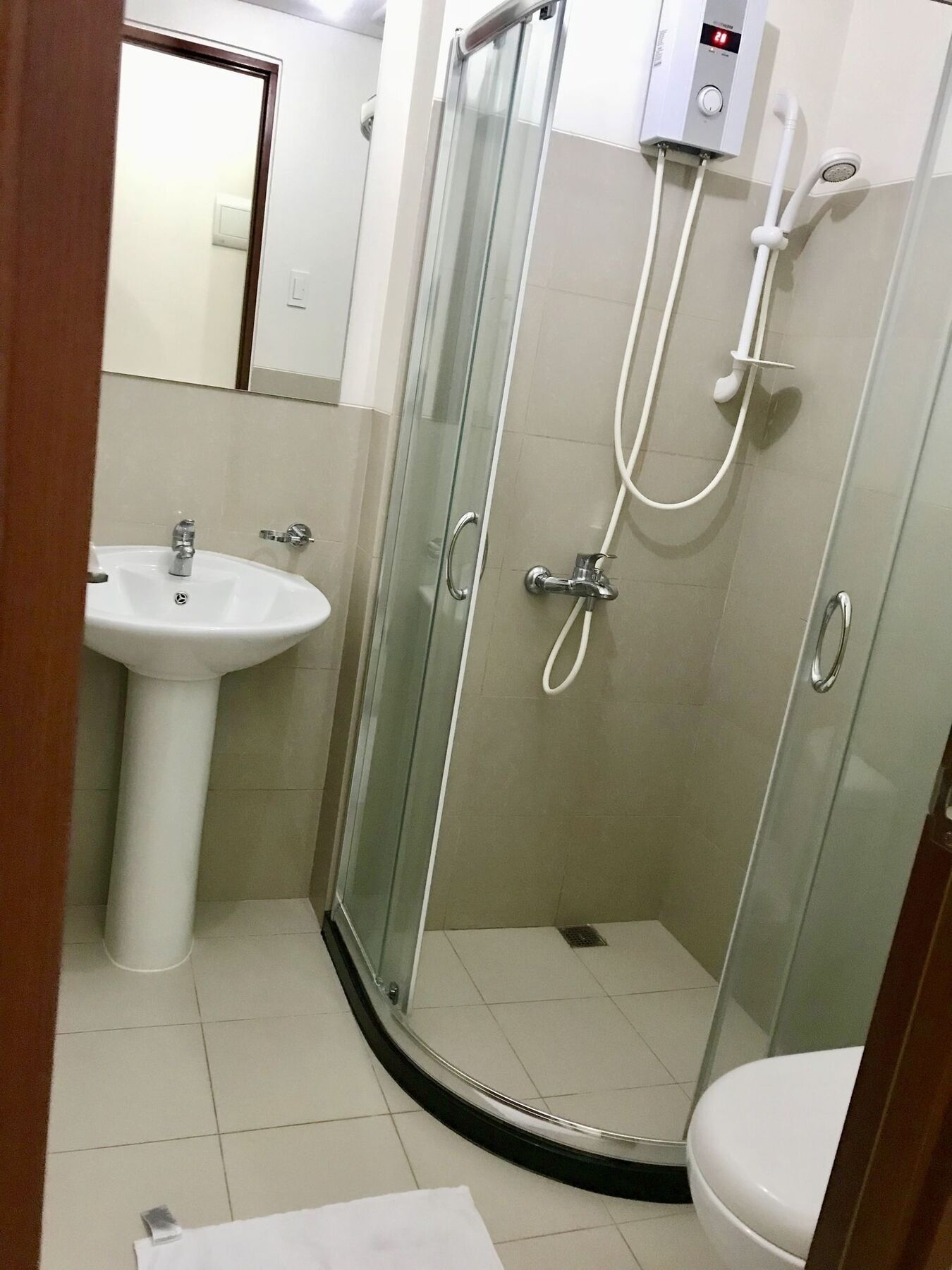 The Beacon Serviced Residences Makati City Exterior foto